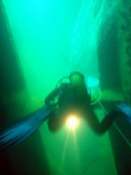 penetrating the wreck of el kapitan, subic bay, philippines by Carlos Munda 